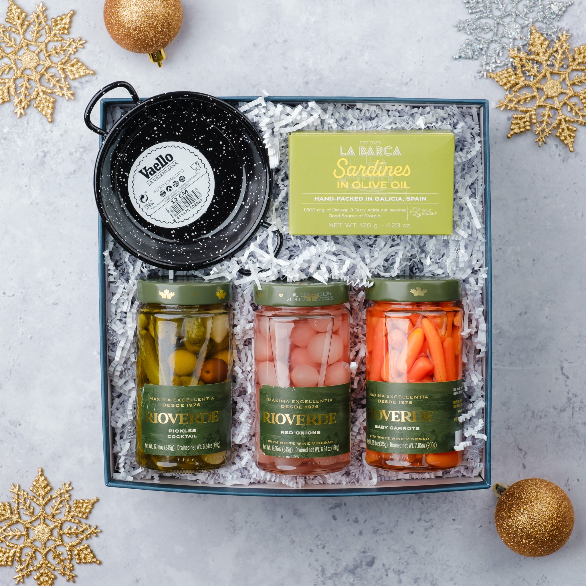 Pickles and Tapas Gift Box Terramar Imports