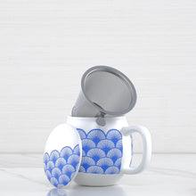 Load image into Gallery viewer, blue-ventagli-camilla-porcelain-herb-tea-mug-with-stainless-steel-strainer-la-via-del-te-terramar-imports